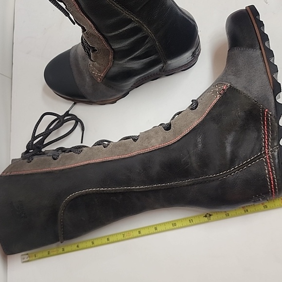 Sorel Cate The Great Sz8.5 Black Gray Olive Lace-up Tall 3.5 Hidden Wedge Boots - Picture 11 of 12